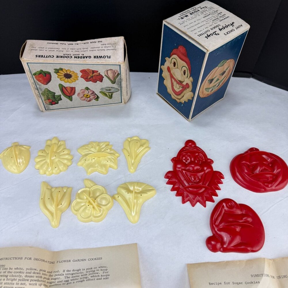 Vintage The Four Mc B's Flower Garden and Happy Days Cookie Cutters